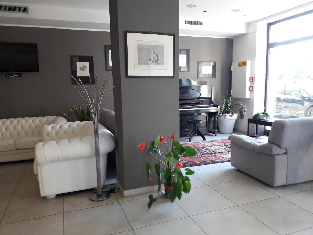 רומא Hotel Aniene מראה חיצוני תמונה