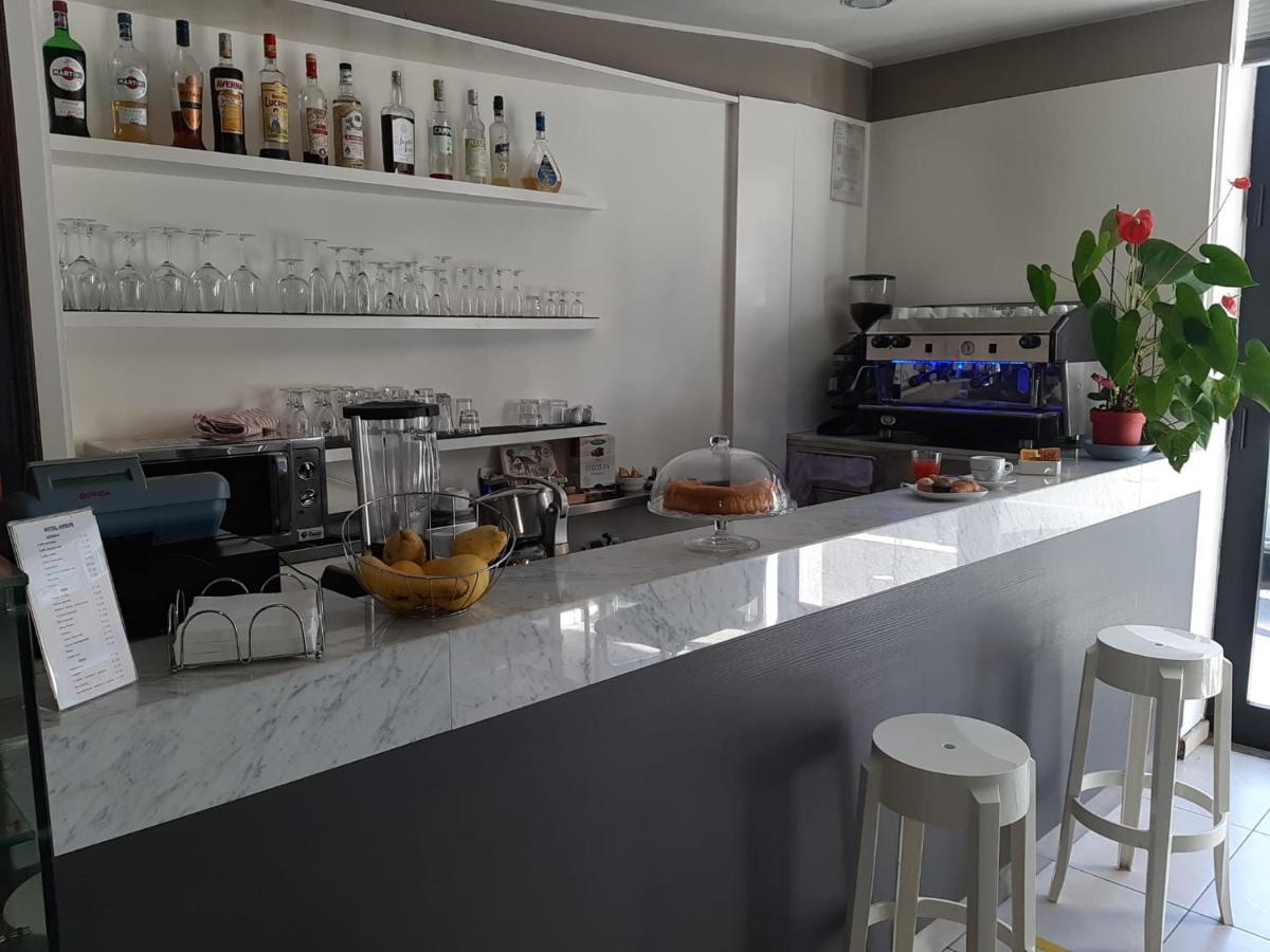 רומא Hotel Aniene מראה חיצוני תמונה