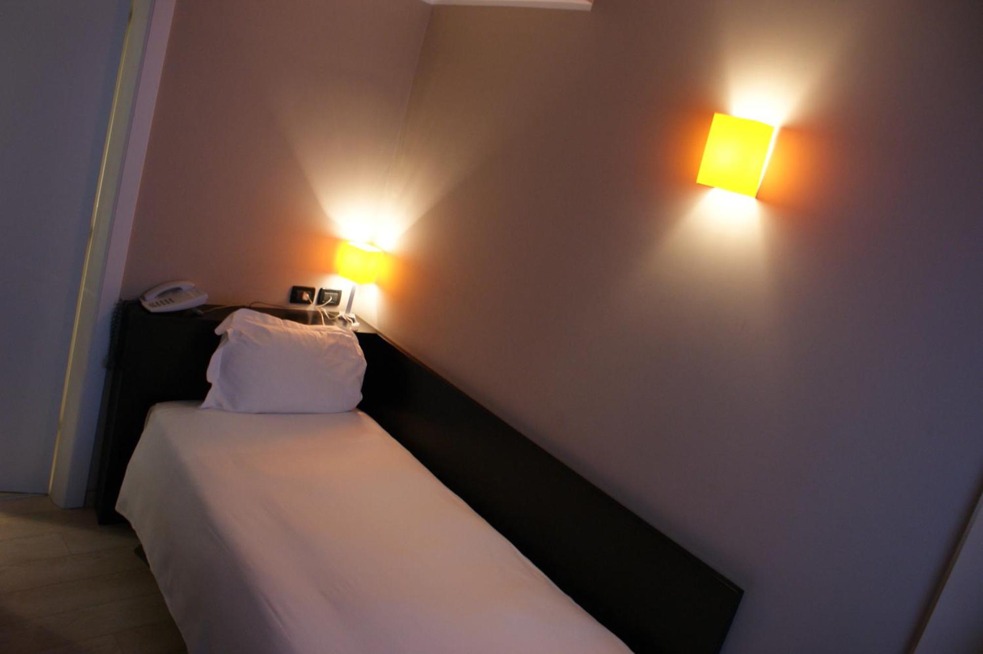 רומא Hotel Aniene מראה חיצוני תמונה